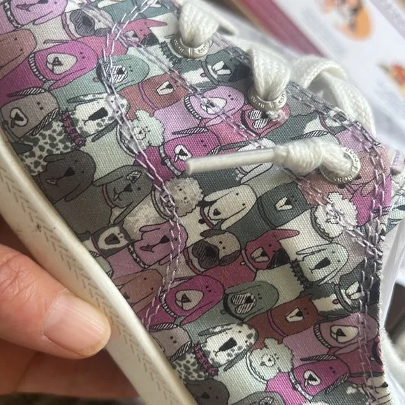 Bob’s with dog print! - Picture 2 of 7